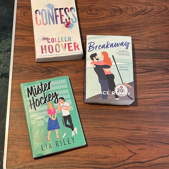 Set of Three Young Adult Romance Novels - Picture 1 of 8